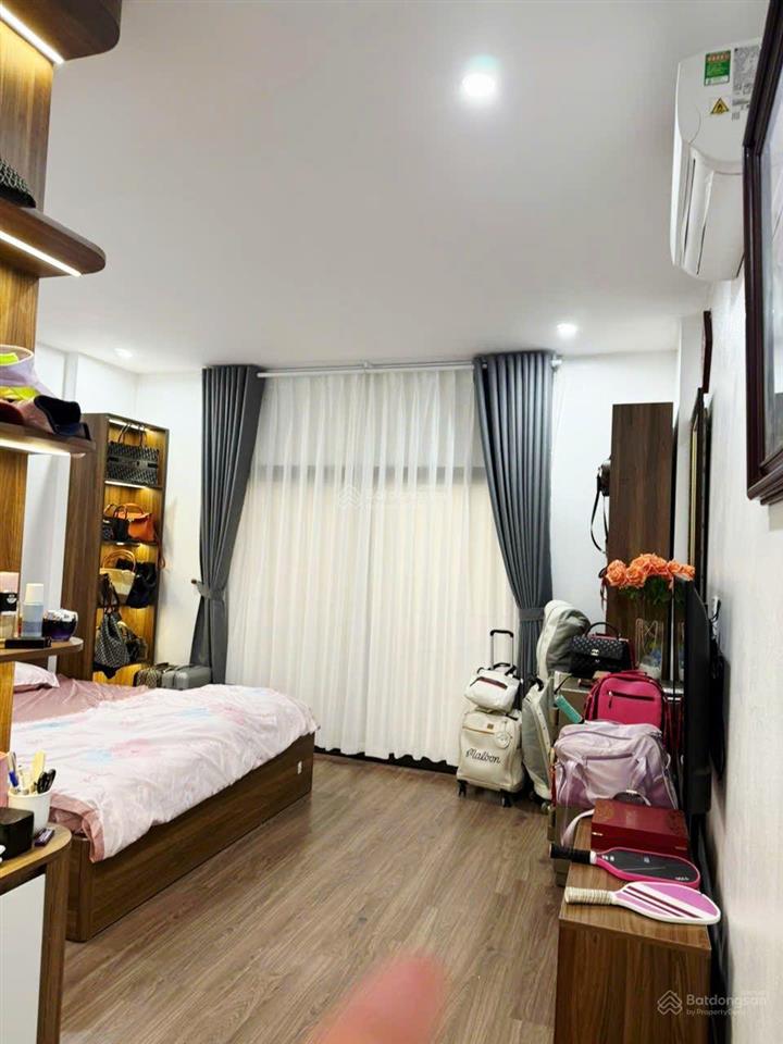 15 tỷ nhỉnh có nhà đẹp huỳnh thúc kháng 35m*6t mt4.2m phân lô vỉa hè, ô tô tránh, 2thoáng, kdoanh