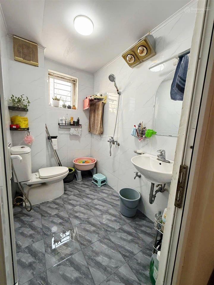 Chung cư trần đăng ninh 69m 5.6 tỷ, thiết kế 2 ngủ 2 vs, hộ khẩu trung tâm cầu giấy, siêu đẹp.