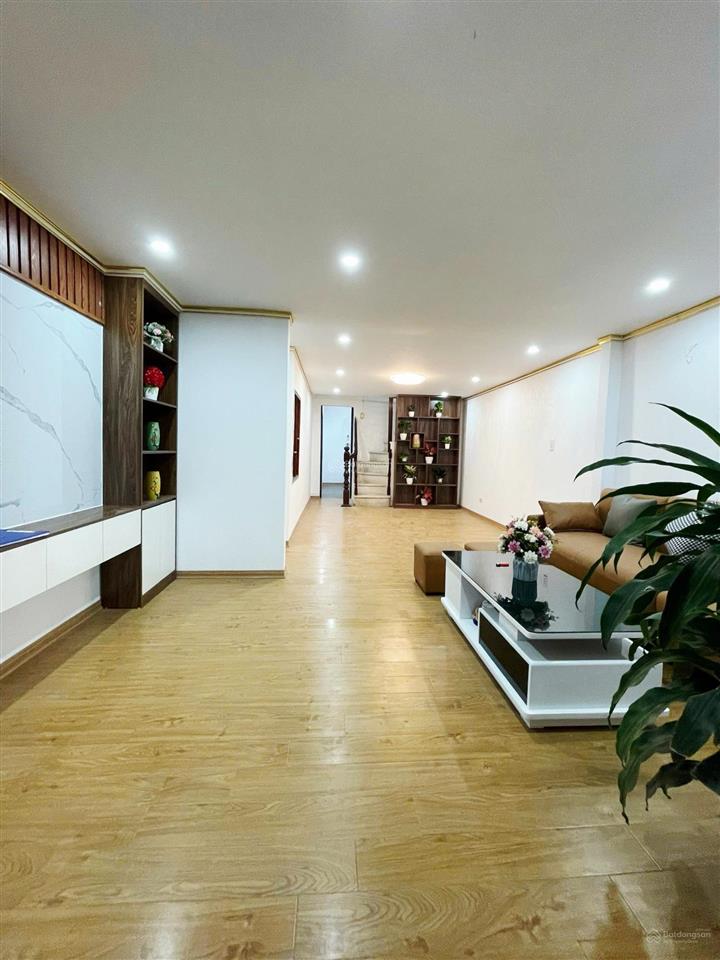 6 tỷ  căn hộ tập thể bản đồ thái thịnh 150m 6 ngủ 3vs  tặng full nội thất 50m ôtô, kinh doanh