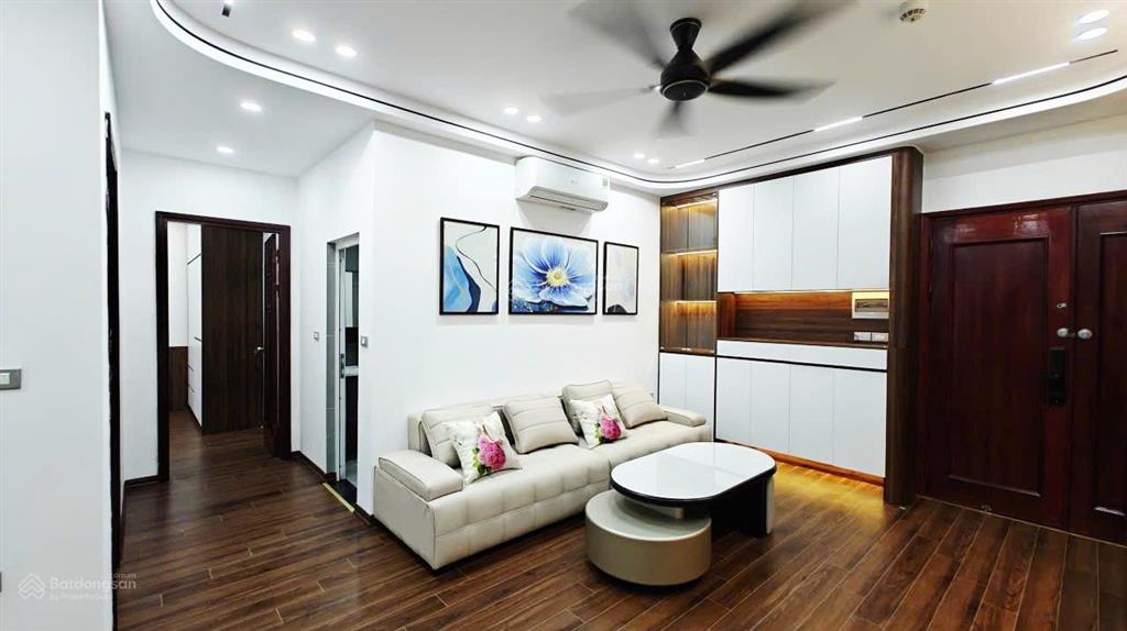 Căn hộ tập thể tầng 1 khương thượng 95m mt7m 5 tỷ dòng tiền ổn định  ở  kinh doanh tuyệt vời.