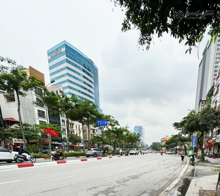 70 tỷ  đất  mặt phố tây sơn 250m* mt9m diện tích lớn, mặt tiền rộng giá đầu tư.