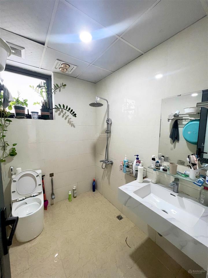 Cc công an 282 nguyễn huy tưởng 3n2vs full đồ, có slot ô tô, giá 15 triệu/tháng