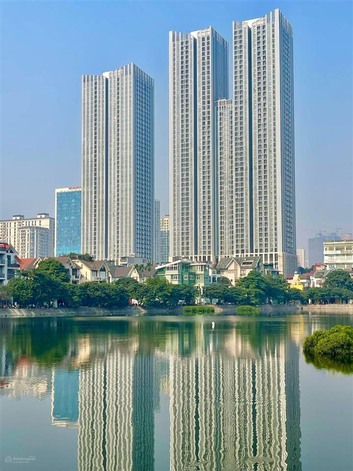 Bán gấp căn 70m lâu dài view hồ