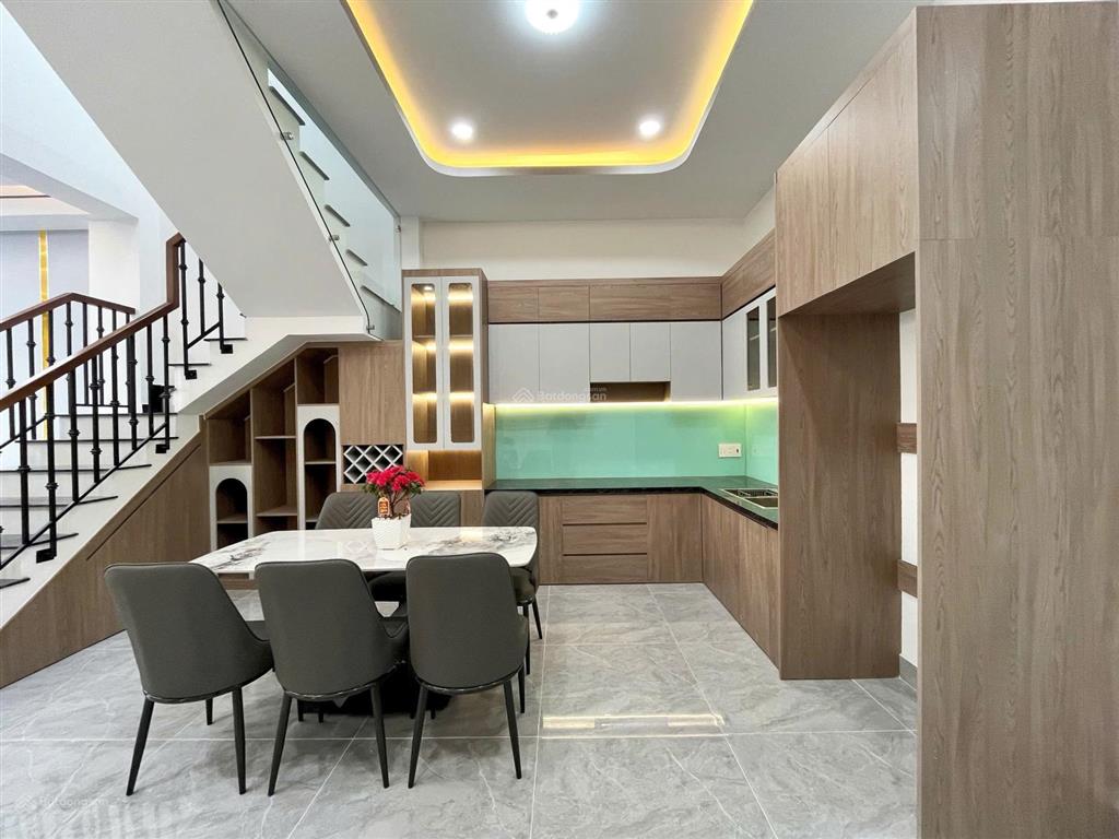 Rõ ràng đúc thật 100% | cách saigon 4km  sổ hồng riêng hoàn công (full thổ)