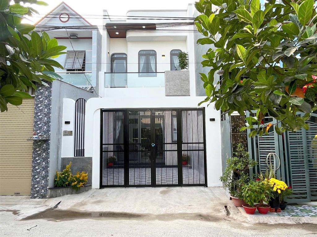 Rõ ràng đúc thật 100% | cách saigon 4km  sổ hồng riêng hoàn công (full thổ)