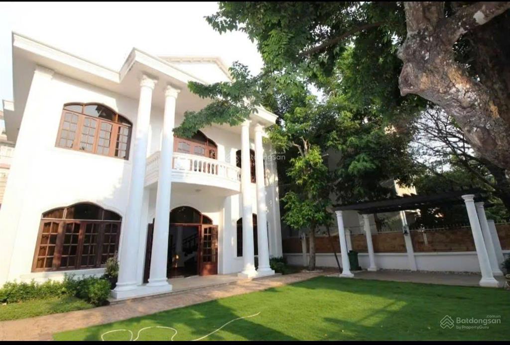 Luxury villa for rent thảo điền, thủ đức city  cho thuê biệt thự cao cấp thảo điền hồ bơi riêng