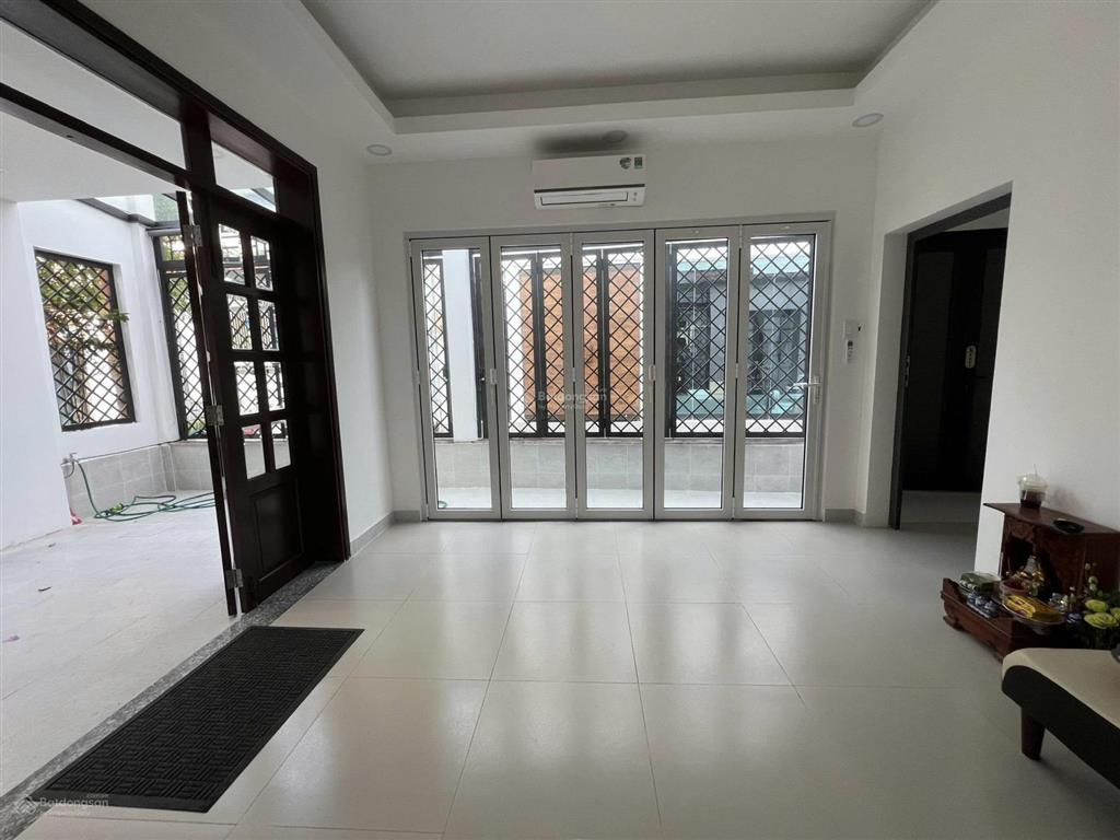Cho thuê nhà phố nguyễn bá huân siêu đẹp