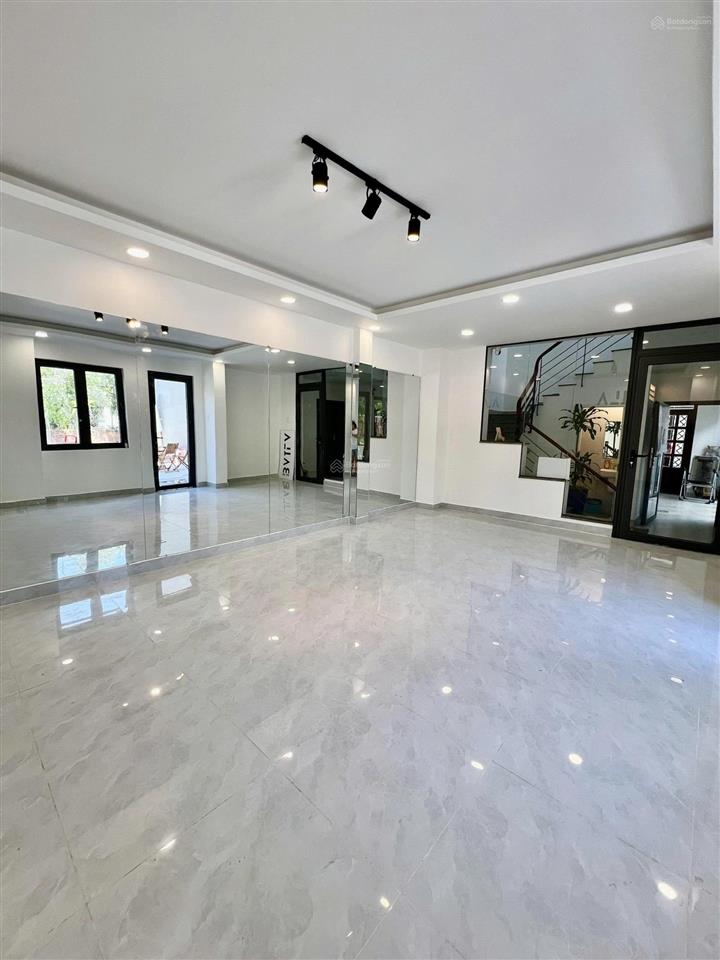 Cho thuê nhà phố nguyễn bá huân siêu đẹp