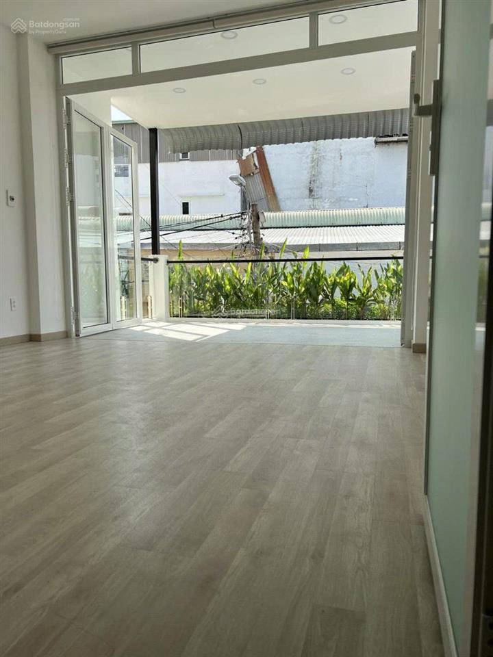 Cho thuê nhà phố nguyễn bá huân siêu đẹp