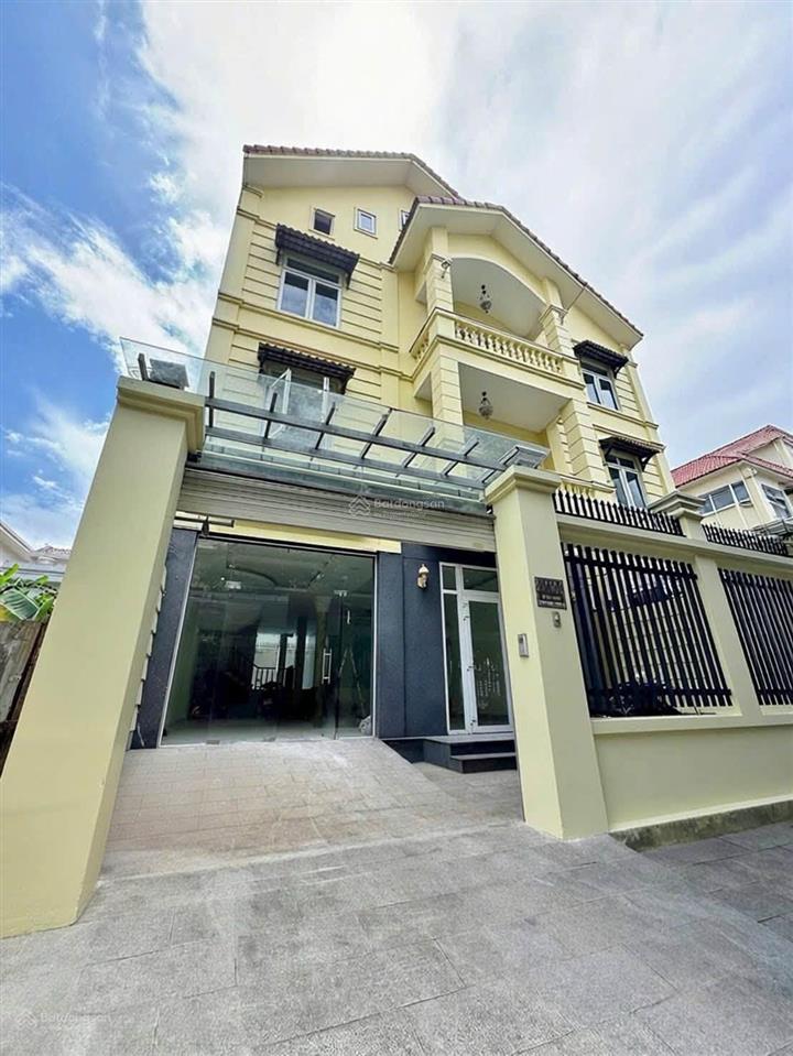 Cho thuê biệt thự nguyễn văn hưởng có hồ bơi