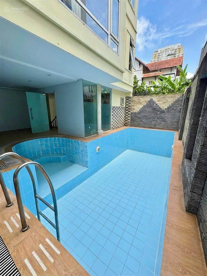 Cho thuê biệt thự nguyễn văn hưởng có hồ bơi