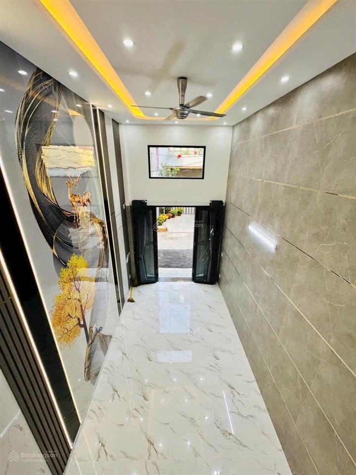 Nhà 5 tầng thang máy hẻm ô tô 5m tân phú gần đầm sen 64m giá 9.85 tỷ