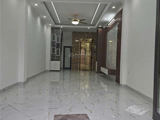 Nhà mới  xuân đỗ  cự khối  long biên 47m5t  thang máy giá 8,8 tỷ.