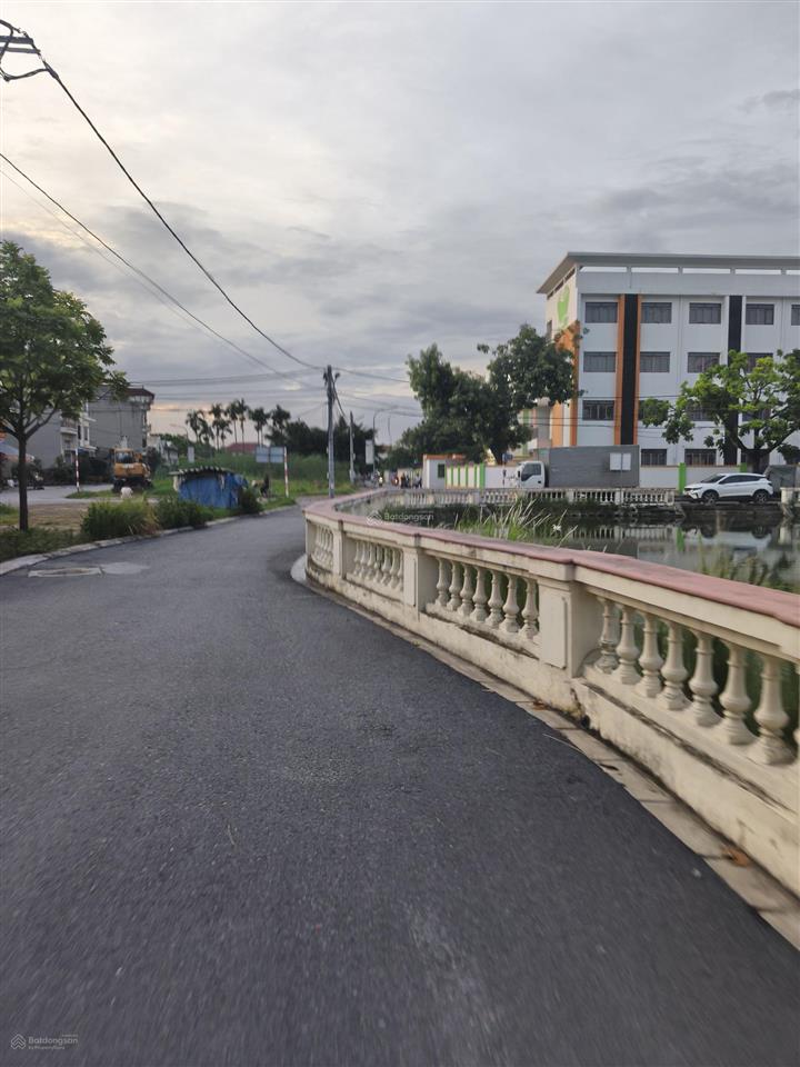 Đông dư  giá tốt  oto vào đất view hồ, thoáng mát mua xây ở quá phù hợp