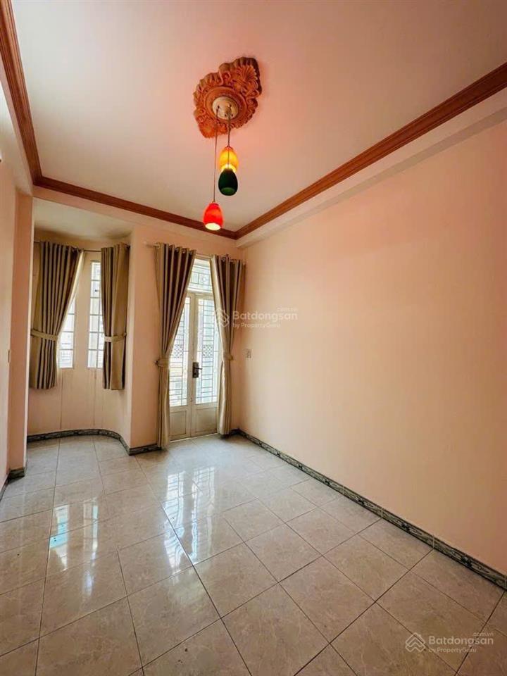 Trung tâm tân bình, nguyễn hồng đào, hxh, 40m2, 3 tầng 3pn, đã hoàn công, sổ vuông, không lộ giới