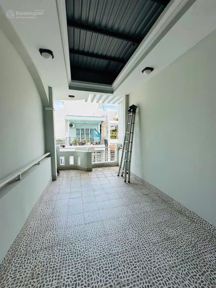 Trung tâm tân bình, nguyễn hồng đào, hxh, 40m2, 3 tầng 3pn, đã hoàn công, sổ vuông, không lộ giới