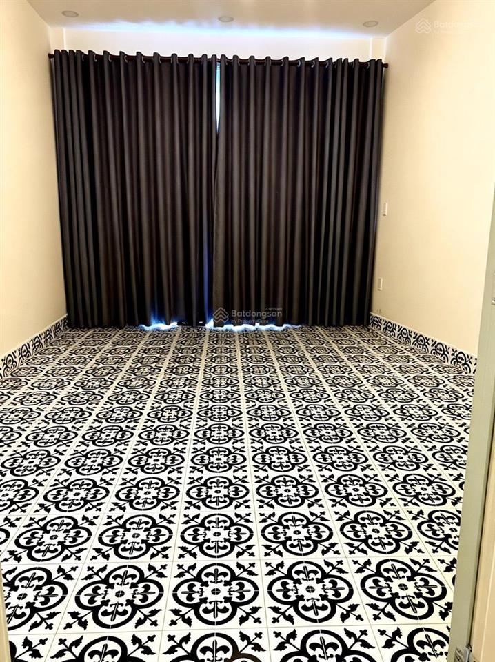 Mặt tiền kd tân bình, 39m², 5 tầng, đường 8m thông, ni sư huỳnh liên, giáp khu bàu cát, chỉ 8.7 tỷ