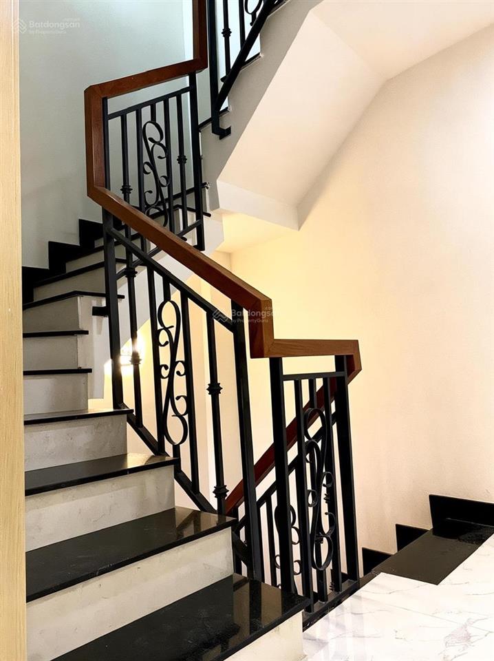 Mặt tiền kd tân bình, 39m², 5 tầng, đường 8m thông, ni sư huỳnh liên, giáp khu bàu cát, chỉ 8.7 tỷ