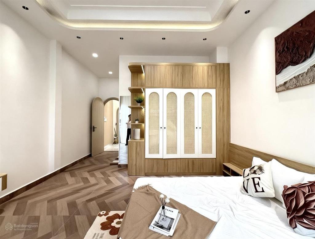 Nhà mới 3 tầng trần văn quang, 54m2 (4.3 x 12.7m), hxh, ngay ngã tư bảy hiền, 2 mt hẻm, chỉ 8.99 tỷ