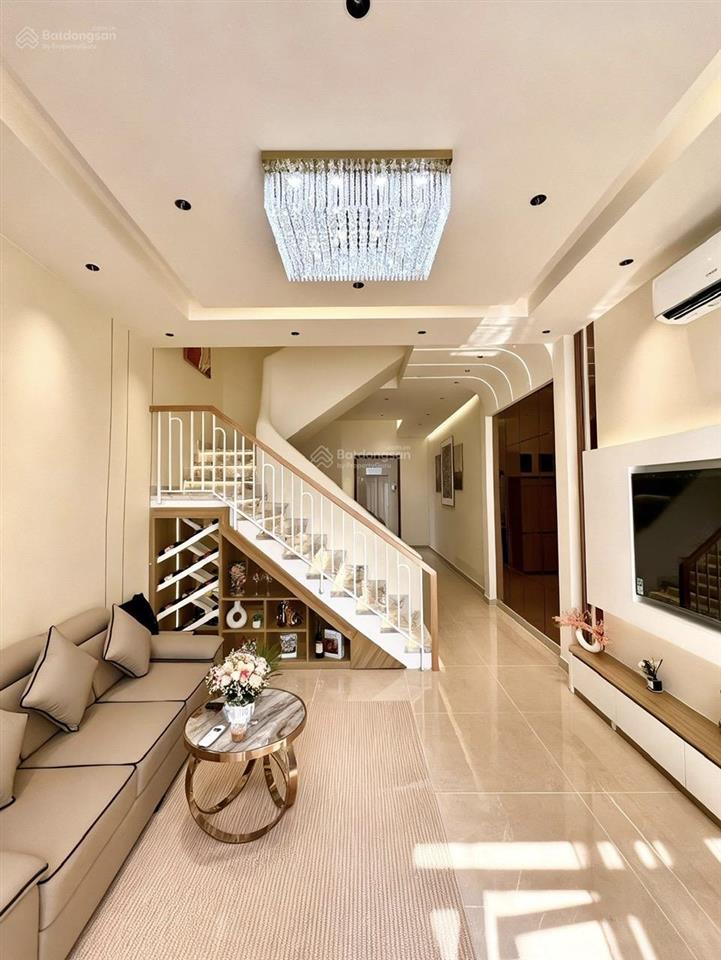 Nhà mới 3 tầng trần văn quang, 54m2 (4.3 x 12.7m), hxh, ngay ngã tư bảy hiền, 2 mt hẻm, chỉ 8.99 tỷ