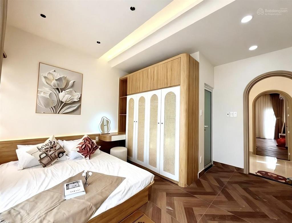 Nhà mới 3 tầng trần văn quang, 54m2 (4.3 x 12.7m), hxh, ngay ngã tư bảy hiền, 2 mt hẻm, chỉ 8.99 tỷ