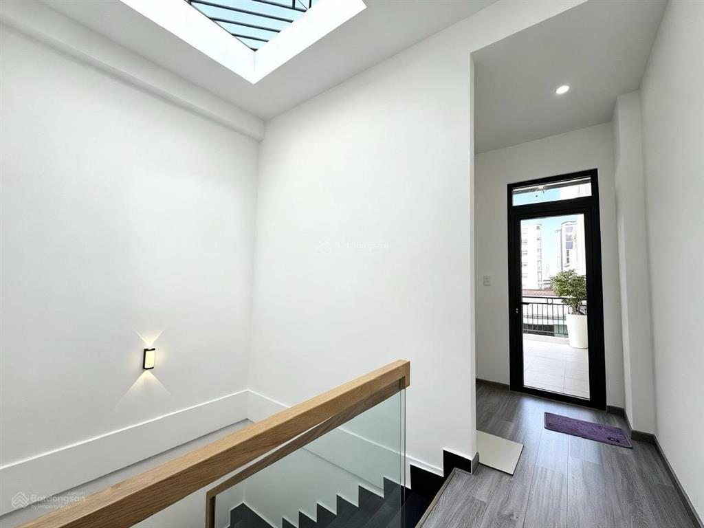 Nhà 3 tầng tân bình, 4x16m, nở hậu, hẻm xe hơi, ngay ngã tư bảy hiền, sổ vuông vức, chỉ 8.96 tỷ tl