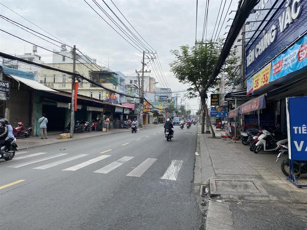 Nhà 3 tầng tân bình, 4x16m, nở hậu, hẻm xe hơi, ngay ngã tư bảy hiền, sổ vuông vức, chỉ 8.96 tỷ tl