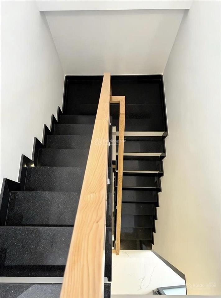 Nhà 3 tầng trường chinh, 61m2, nở hậu, hẻm xe hơi, ngay ngã tư bảy hiền, sổ mới 2025, chỉ 8.6 tỷ tl