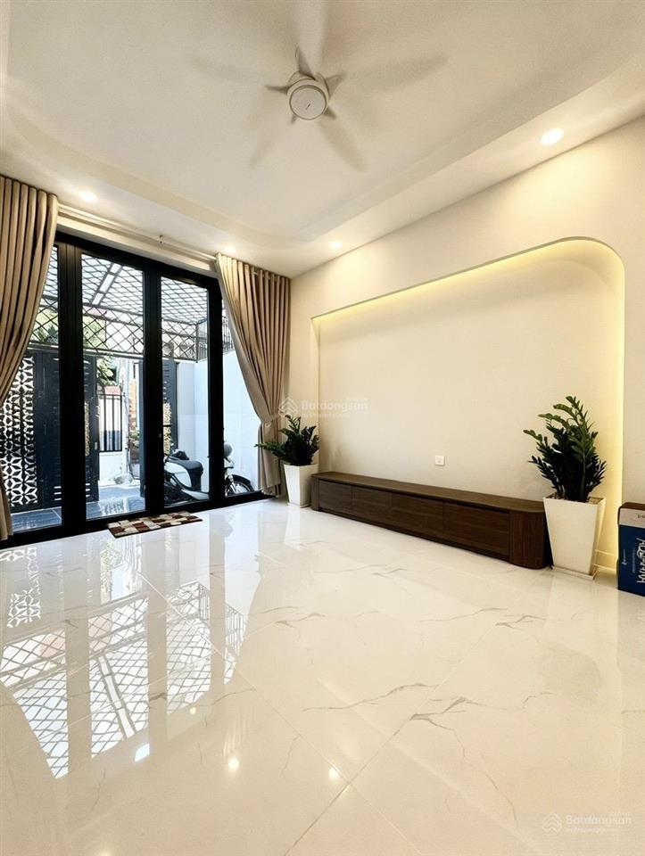 Nhà 3 tầng trường chinh, 61m2, nở hậu, hẻm xe hơi, ngay ngã tư bảy hiền, sổ mới 2025, chỉ 8.6 tỷ tl