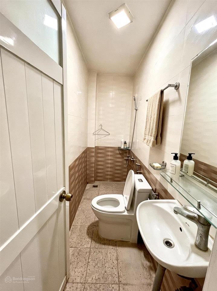 Ngay bảy hiền tân bình, 43m2, 3 tầng, hẻm thông, trần mai ninh, gần tuyến metro số 2, chỉ 7.35 tỷ