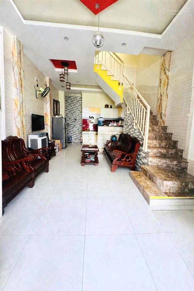 Ngay bảy hiền tân bình, 43m2, 3 tầng, hẻm thông, trần mai ninh, gần tuyến metro số 2, chỉ 7.35 tỷ