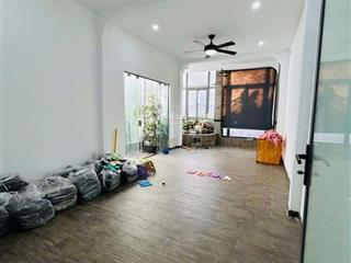 Nhà sát hẻm xe hơi tân bình  100m2  giá rẻ nhất khu vực