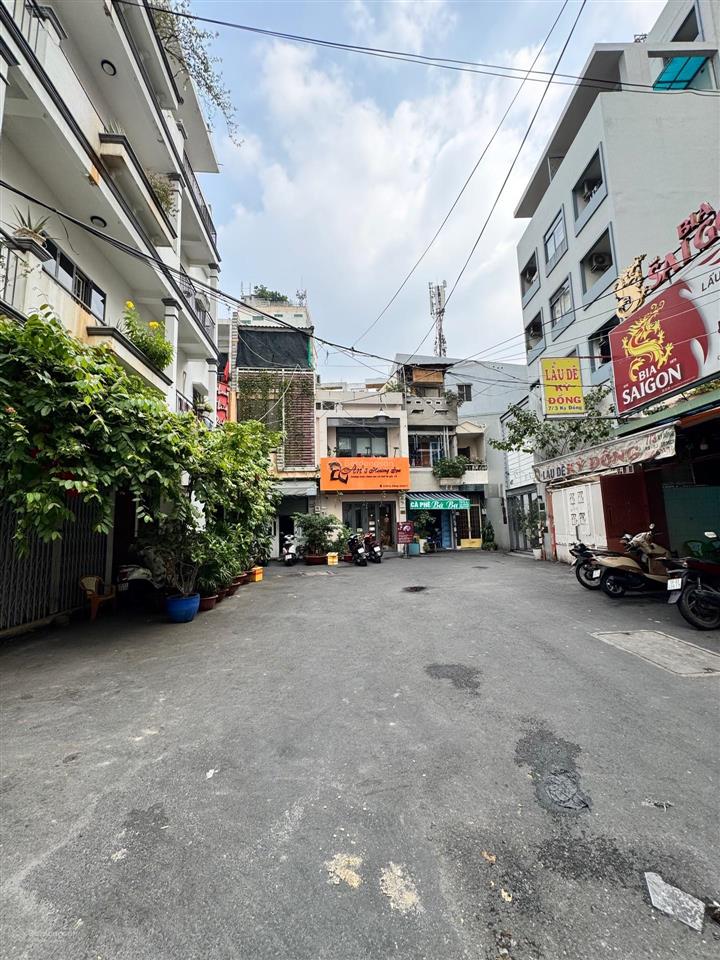 Bán nhà quận 3, 42m2 , trần quốc thảo, sát hẻm xe tải, nhỉnh 6 tỷ