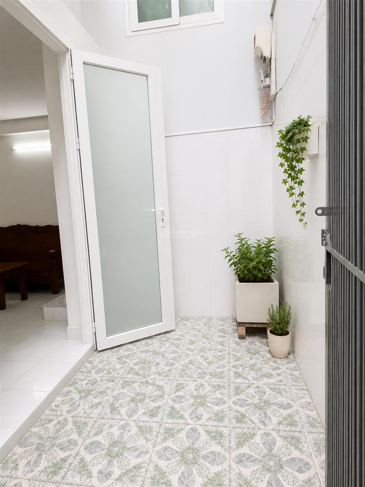 Bán nhà tân bình , 5 x 11, phạm văn hai , sát hẻm xe tải, nhỉnh 6 tỷ