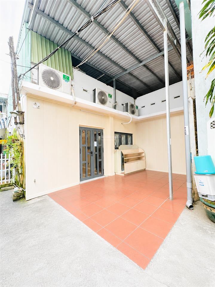 Hàng ngon diện tích khủng 80m2, cách mạng tháng 8, sát mặt tiền, chỉ 9 tỷ
