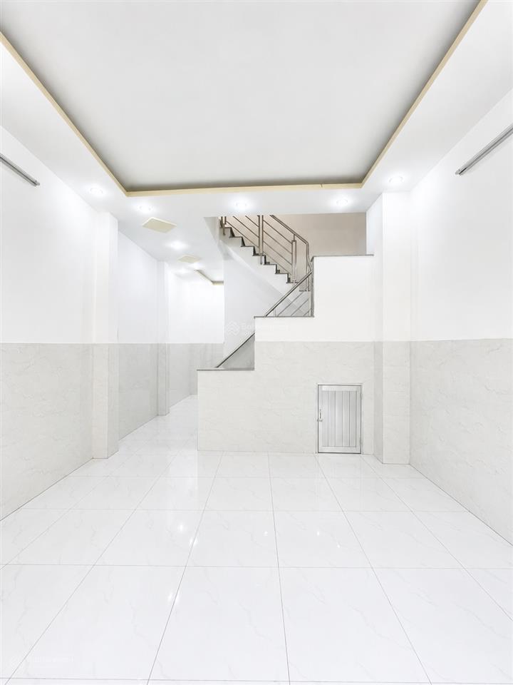 Nhà ngon tân bình, 4,5 x 13, cmt8, sát hẻm xe tải, nhỉnh 7 tỷ