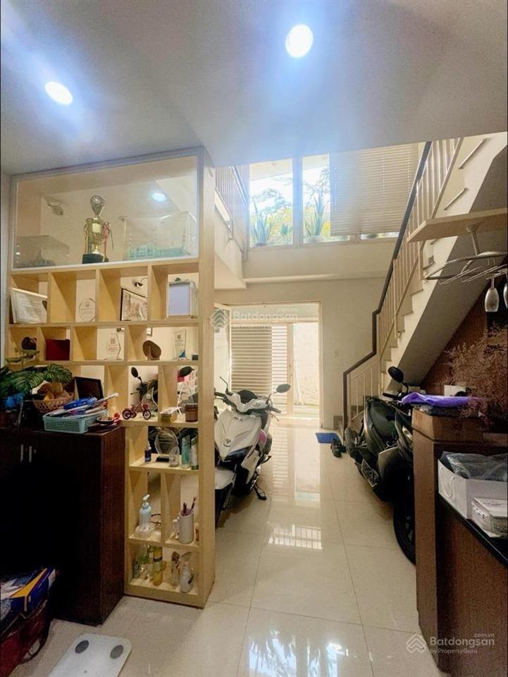 Bán nhà bành văn trân, 4,3 x 12, 5 phòng ngủ, sát hẻm xe hơi, chỉ 8 tỷ