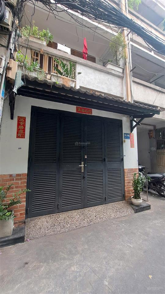 Mặt tiền chung cư tầng trệt quận 10  ô tô đậu trước cửa  thích hợp mua ở và kinh doanh