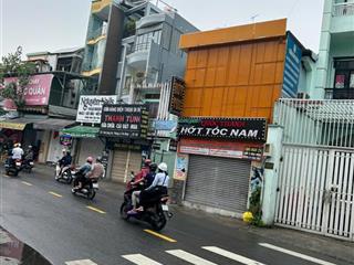 Mặt tiền 239 thích quảng đức, 4m x 23m  phường 4 phú nhuậndòng tiền 52,184 tr/thgiá chỉ 285tr
