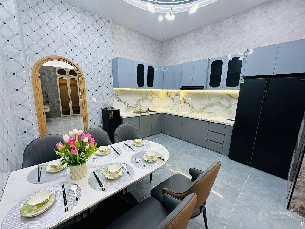 Bán nhà tp hcm, tân bình, huỳnh văn nghệ, 80m2, 3 tầng, nhà mới full nội thất,hẻm ô tô, giá 9.3 tỷ