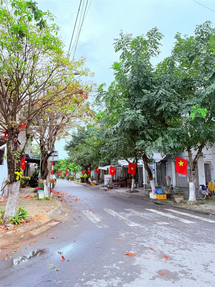 Bán lô đất 2 mặt tiền đô đốc tuyết và lê quang định view công viên sát aeon mall hoà xuân giá rẻ