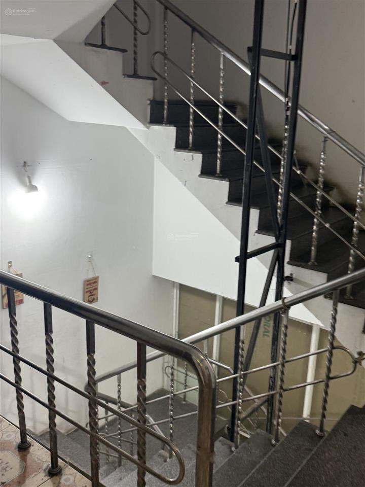 Bán nhà 4 tầng đường trần quốc toản, hải châu, đà nẵng giá rẻ
