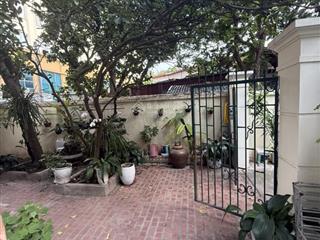 Mặt phố  xây tòa vp + apartment chất lượng