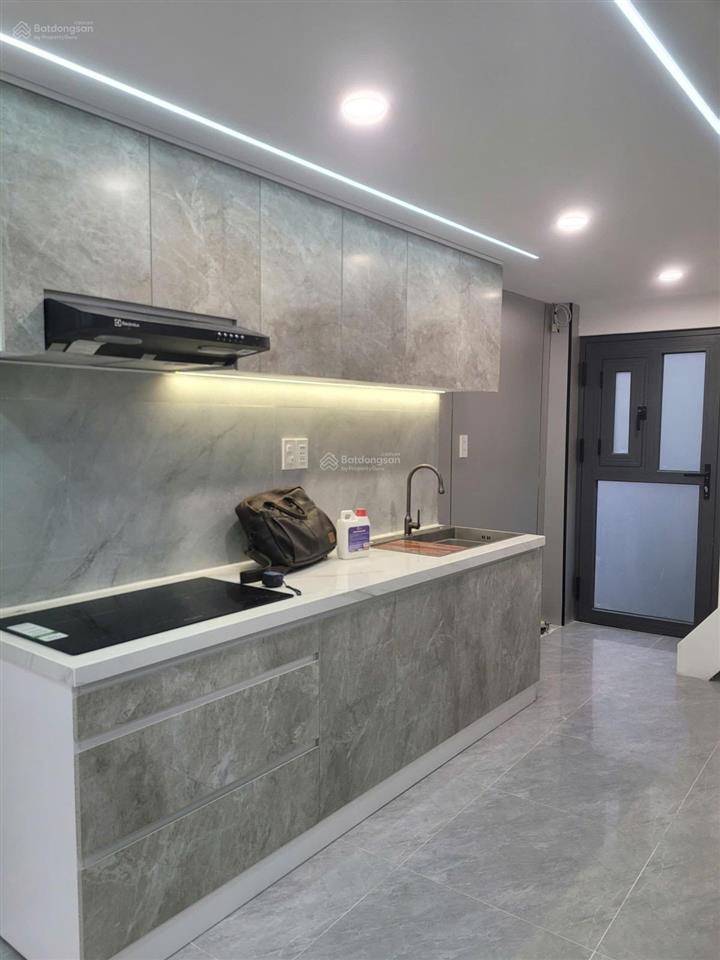 Nhà mới lý thái tổ q10 gần bv nhi đồng i dtsd 78m2 3pn chỉ 5.4 tỏi