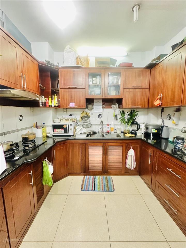 Nhà đẹp q10 ngay đh bách khoa hxh tới nhà 75m2 4 tầng 5pn chỉ 14.2 tỷ