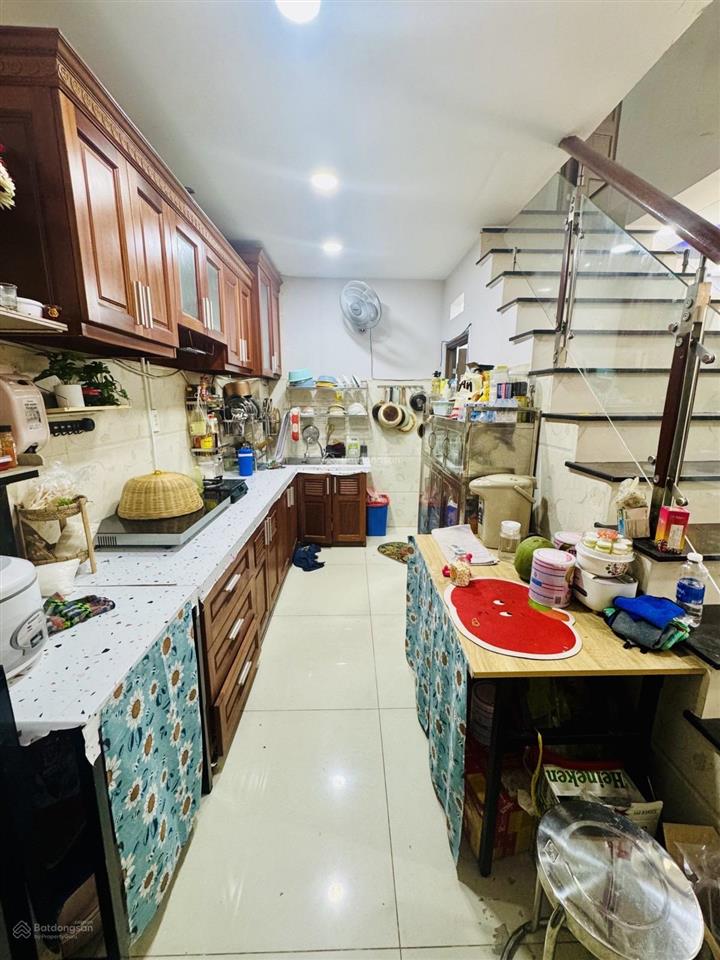 Nhà đẹp ngay ngã tư âu cơ lạc long quân 60m2 ngang 5.5m hiếm xe hơi vào nhà nhỉnh 7.78 t.ỷ