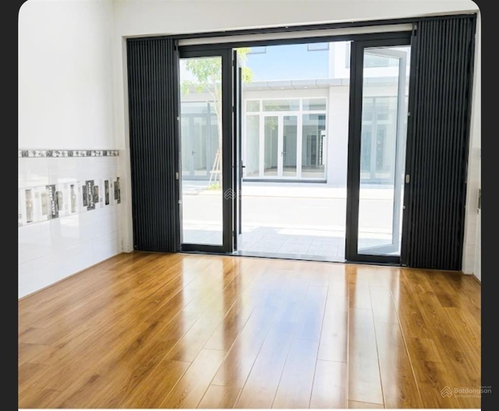 Shophouse cc bàu cát mặt tiền kinh doanh đỉnh 2tầng 3pn rộng 72m2 chỉ 6.7 tỷ