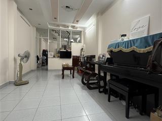 Nhà trung tâm quận 3 hẻm cách mạng tháng 8 giá tốt hiến có 55m2 chỉ 5.9 tỷ