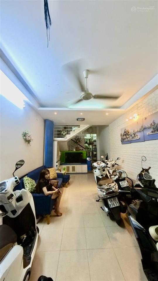 Nhà đẹp cách mạng tháng tám 38m2 4 tầng 4pn hxh chỉ 6.2ty