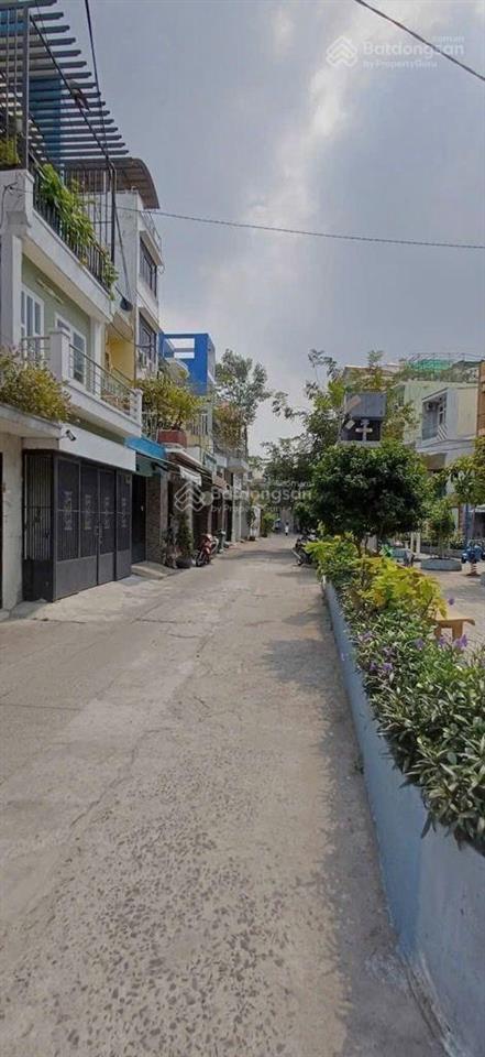 Nhà 3 tầng đường tôn thất hiệp, quận 11. đường xe hơi tới nhà. chỉ 4 tỷ